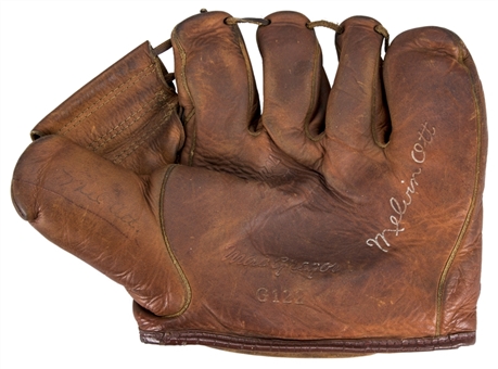 Scarce Mel Ott Signed Model Glove (JSA)